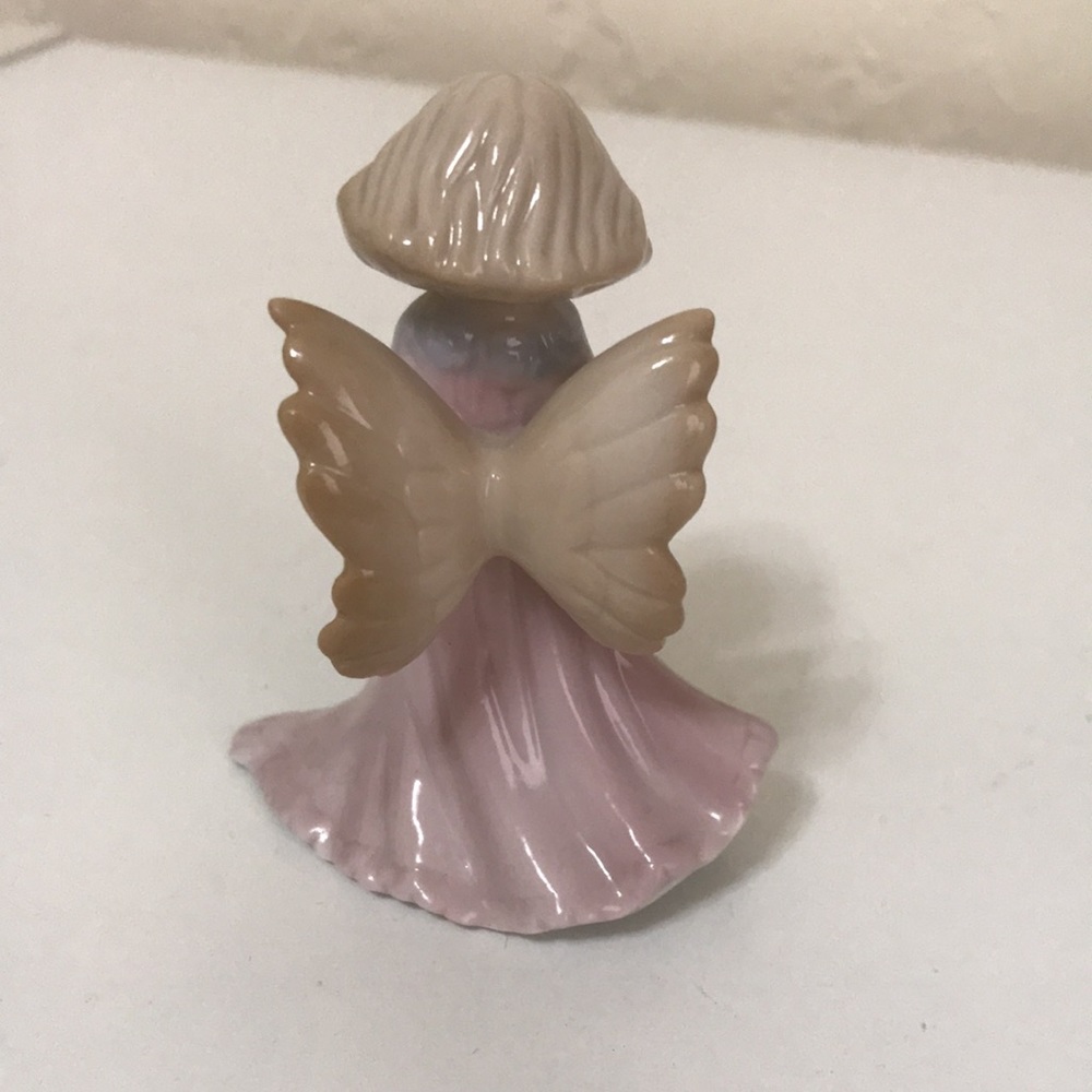 Russ Berrie and Co. Mini Porcelain ceramic angel figurine 3” H X 2” W - Picture 3 of 9